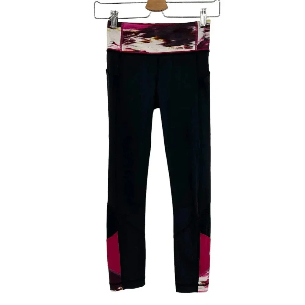 Lululemon Pace Rival Crop Leggings Black Pigment Wind Berry Rumble Size 2